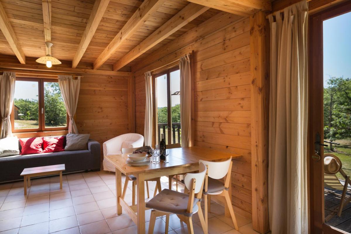 Hotel Le Bois De Faral Le Bastit Esterno foto