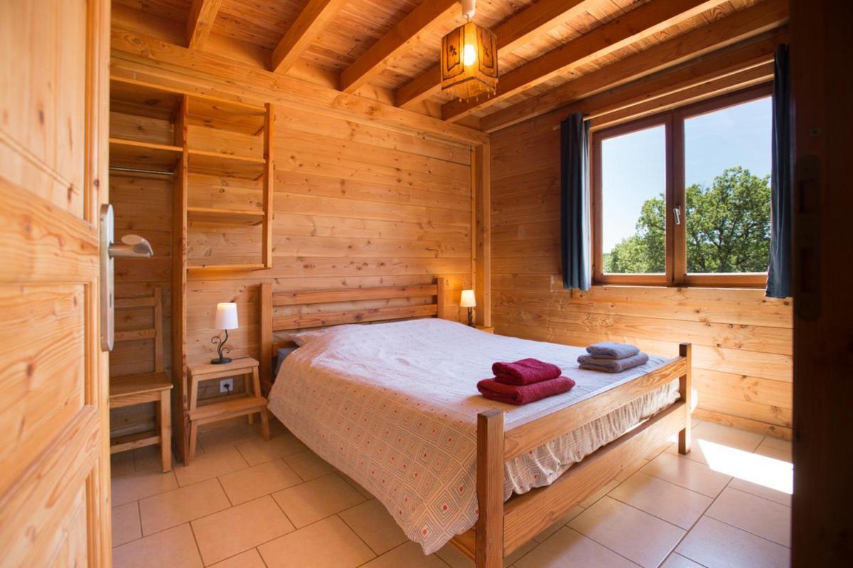 Hotel Le Bois De Faral Le Bastit Esterno foto